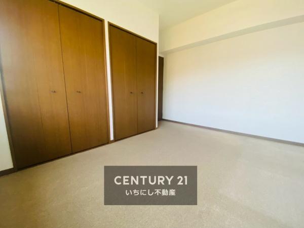 洋室 主寝室にぴったりな7.6帖の洋室|名古屋市千種区日岡町3 中古マンション