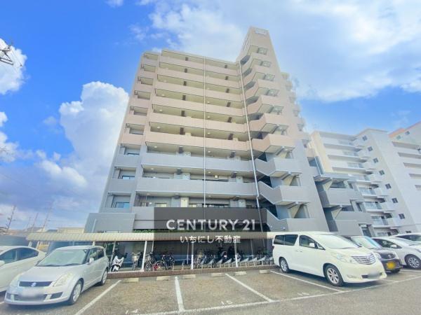 ライオンズマンション一宮貴船　リビング　落ち着いたカラーLDK。