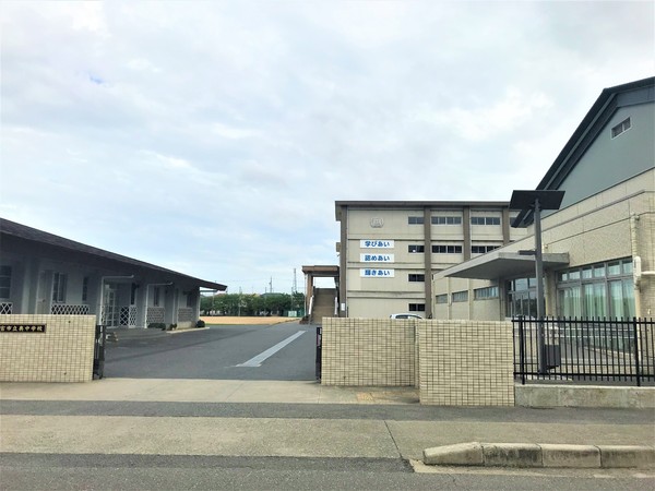 再生住宅「エミナス」・グラン・コート一宮西　一宮市立奥中学校（中学校）／413m　