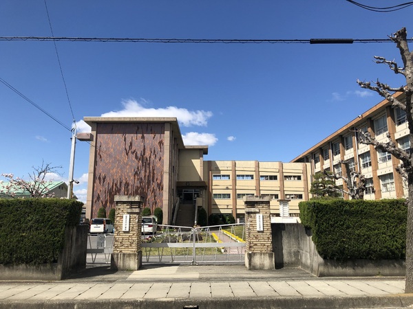 モアグレース下川田　一宮市立向山小学校（小学校）／1004m　