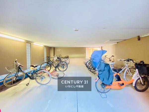 再生住宅「エミナス」・ライオンズマンション東別院第二　その他共用部分　駐輪場。