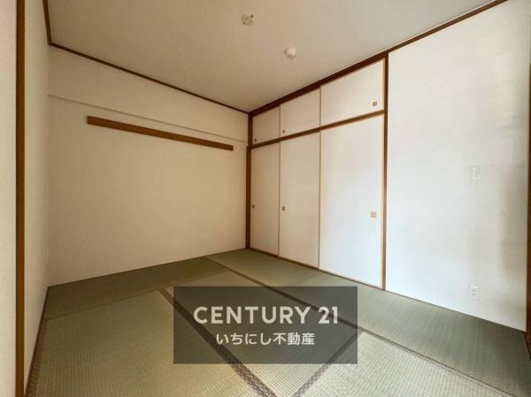 再生住宅「エミナス」・シャトレ愛松稲沢8 和室 LDKと続き間の和室 再生住宅「エミナス」・シャトレ愛松稲沢8 和室 LDKと続き間の和室