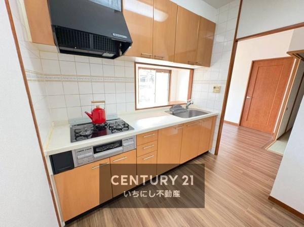 再生住宅「エミナス」・シャトレ愛松稲沢8 キッチン 開放的なキッチン 再生住宅「エミナス」・シャトレ愛松稲沢8 キッチン 開放的なキッチン