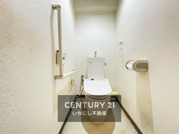 再生住宅「エミナス」・グリーンコーポ江南 トイレ 清潔感あるトイレ。 再生住宅「エミナス」・グリーンコーポ江南 トイレ 清潔感あるトイレ。