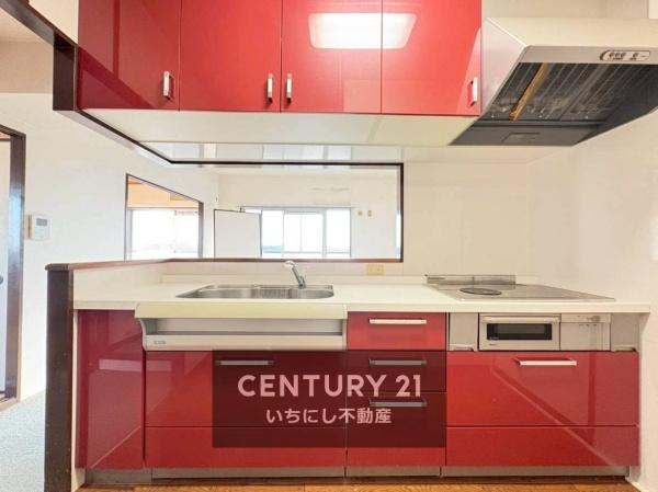 再生住宅「エミナス」・グリーンコーポ江南 キッチン ご家族を近くに感じられる対面キッチン。 再生住宅「エミナス」・グリーンコーポ江南 キッチン ご家族を近くに感じられる対面キッチン。