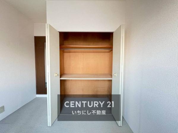 再生住宅「エミナス」・グリーンコーポ江南 収納 北西側4.3帖洋室の収納 再生住宅「エミナス」・グリーンコーポ江南 収納 北西側4.3帖洋室の収納