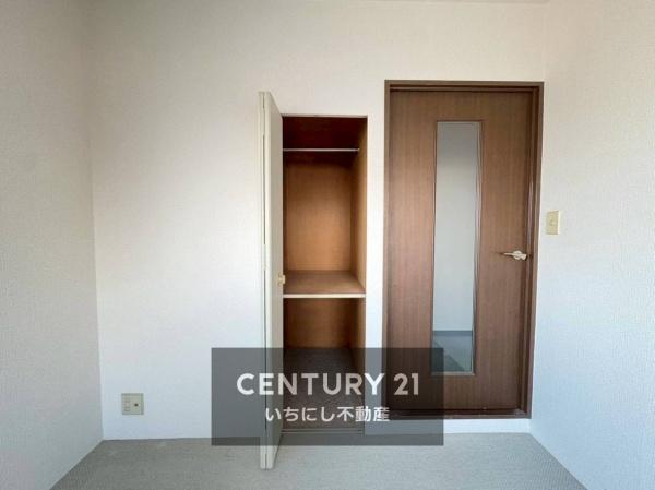 再生住宅「エミナス」・グリーンコーポ江南 収納 北東側洋室の収納。 再生住宅「エミナス」・グリーンコーポ江南 収納 北東側洋室の収納。