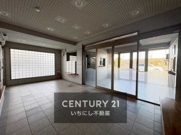 サンマンションアトレ一宮文京　エントランス　開放感あるエントランス