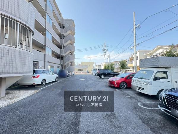 モアグレース住吉Ⅲ 駐車場 モアグレース住吉Ⅲ 駐車場