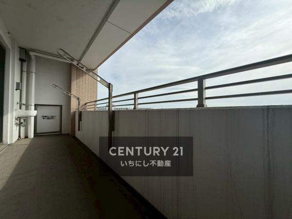 プラウド野並　バルコニー　南側明るいバルコニー