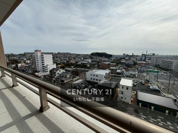 プラウド野並　現地からの眺望　バルコニーからの眺望。