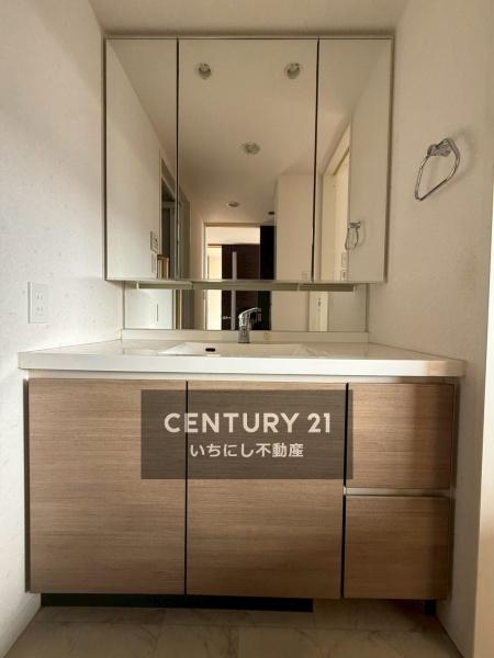 プラウド野並　洗面台・洗面所　上質な洗面空間がゆとりの時間を演出。