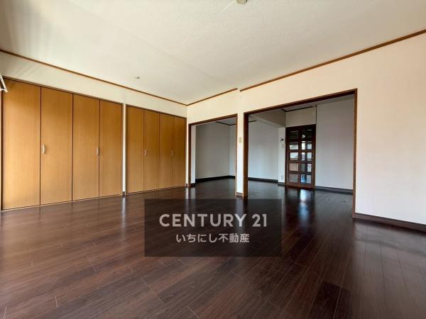 再生住宅「エミナス」・ライオンズマンション猫洞第3　リビング　