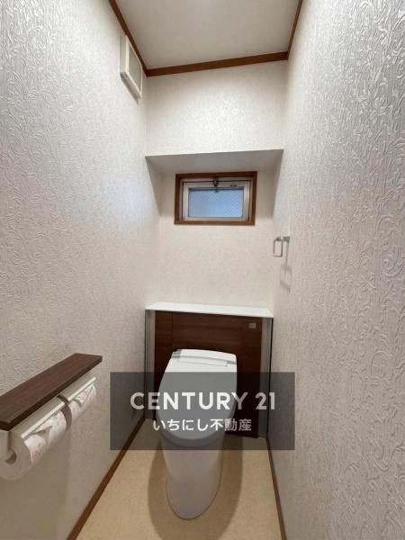 ナビタウン一宮マンション　トイレ　清潔感のある温水洗浄便座つきトイレ。