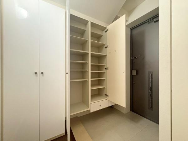 モアグレース森本 玄関 モアグレース森本 玄関