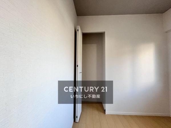 パラシオン一宮　収納　クローゼット付きで収納も楽々♪