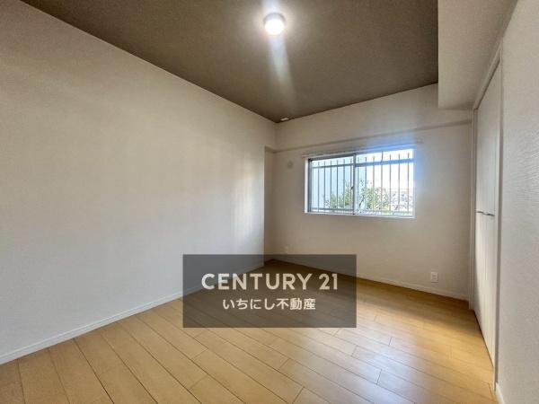 パラシオン一宮　洋室　主寝室にぴったりな6帖洋室