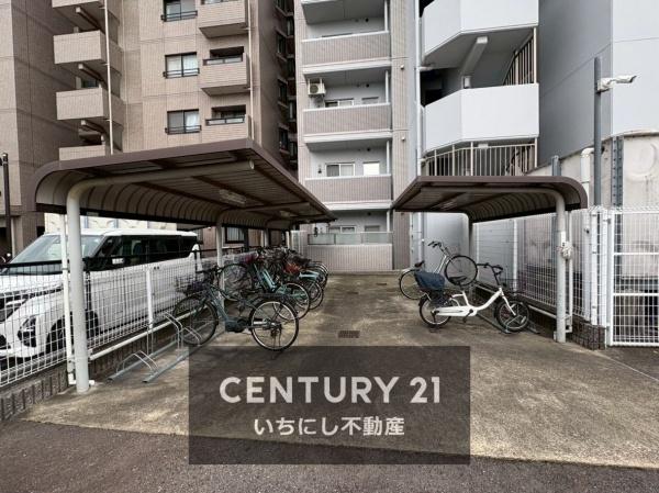 キャッスルハイツ一宮緑　その他共用部分　駐輪場。自転車通勤の人も安心